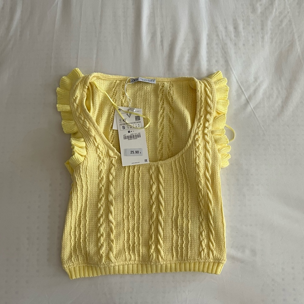 Zara sweater vest, size small